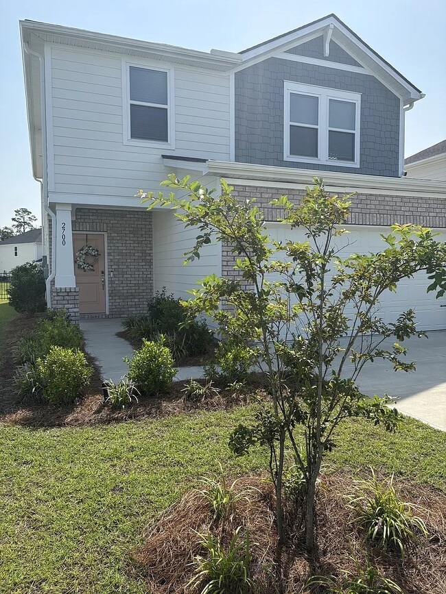 Building Photo - 2700 Grand Mdw Dr