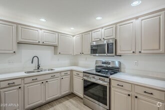 Building Photo - 9455 E Raintree Dr