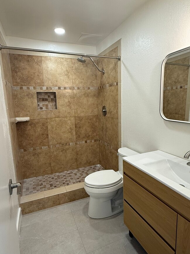 baño privado - 521 W Montecito St