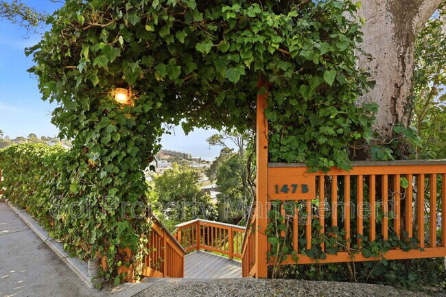 Foto del edificio - 147 Seacliff Dr