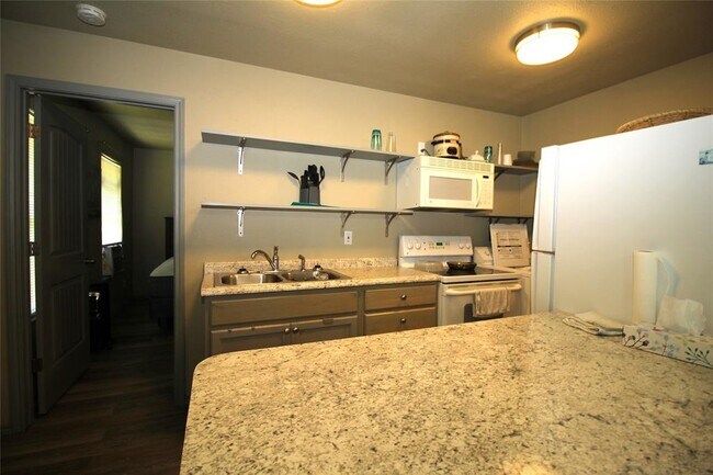 Foto del edificio - 609 Abell St S