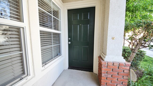 Foto del edificio - Spacious Brighton Community Townhome