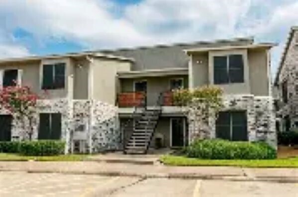 Foto del edificio - 420 Garland Dr