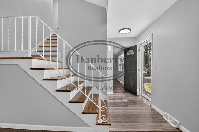 Foto del edificio - 6946 Kinsman Dr