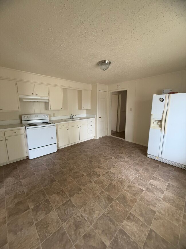 Foto del edificio - 3495 Country Club Rd