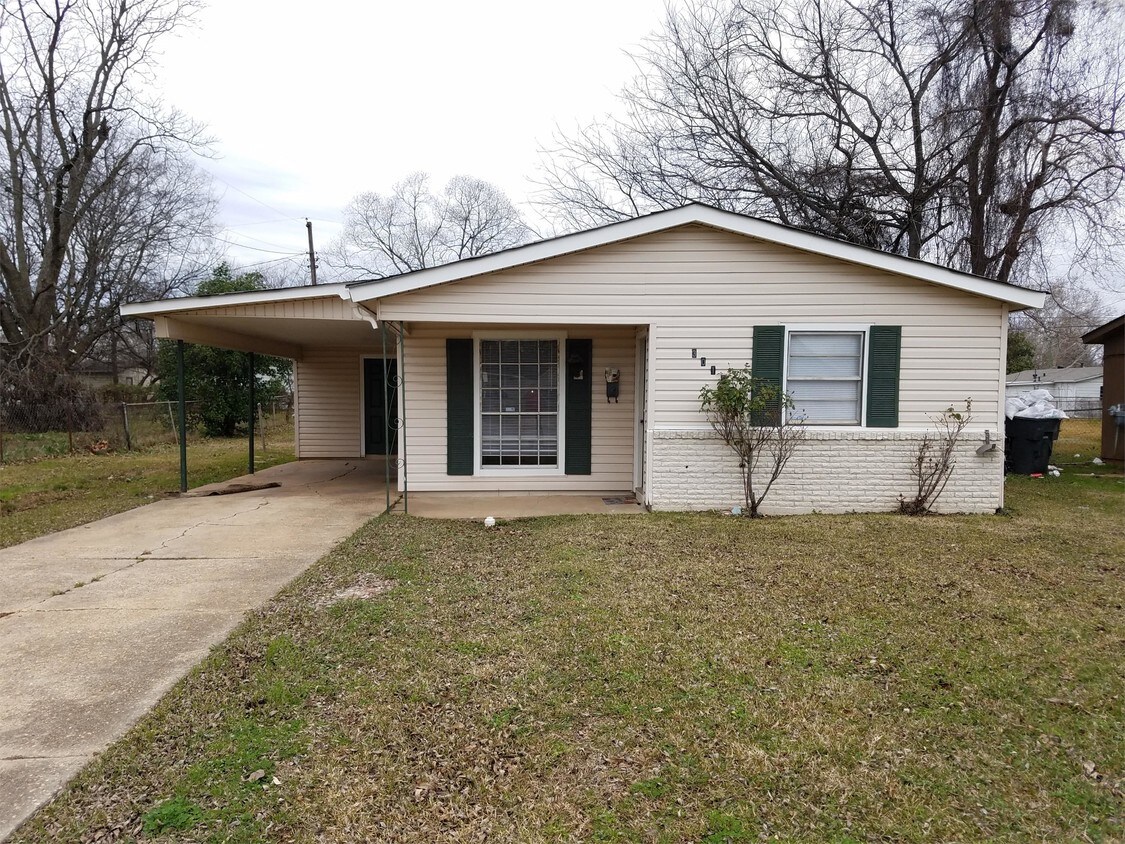 Primary Photo - 3015 Shed Rd