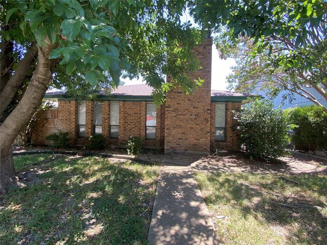 Foto principal - 13134 Chandler Dr