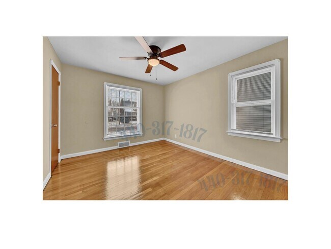 Foto del edificio - 6903 Thornton Dr