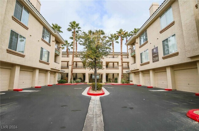 Building Photo - 7135 S Durango Dr