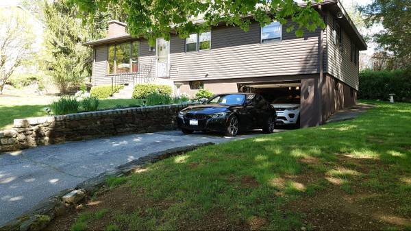 Foto del edificio - 40 Winneconnett Rd