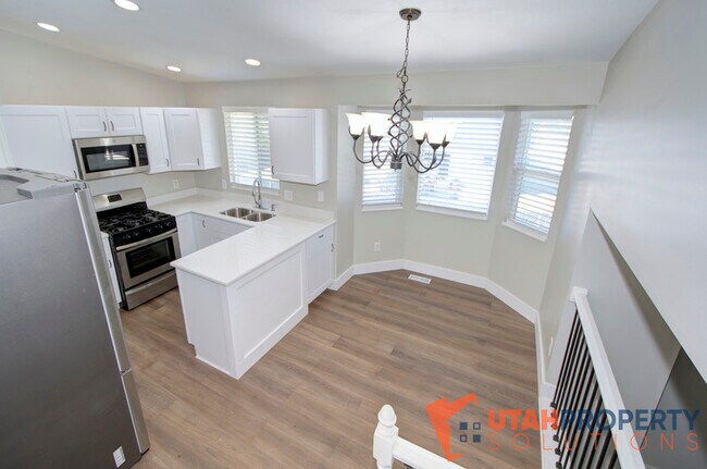 Building Photo - 6528 S 520 W