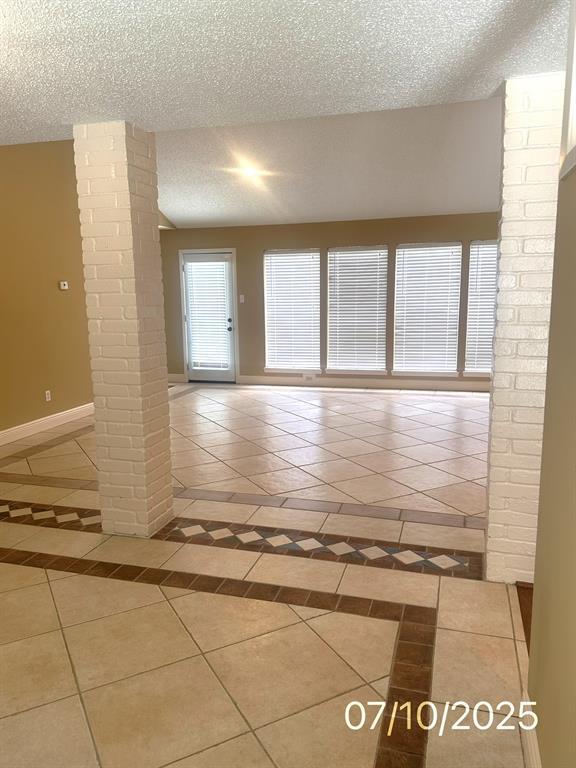 Foto del edificio - 20326 Spoonwood Dr