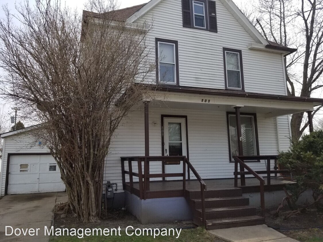 Primary Photo - 4 br, 2 bath House - 809 Pasewalk Ave. - H...