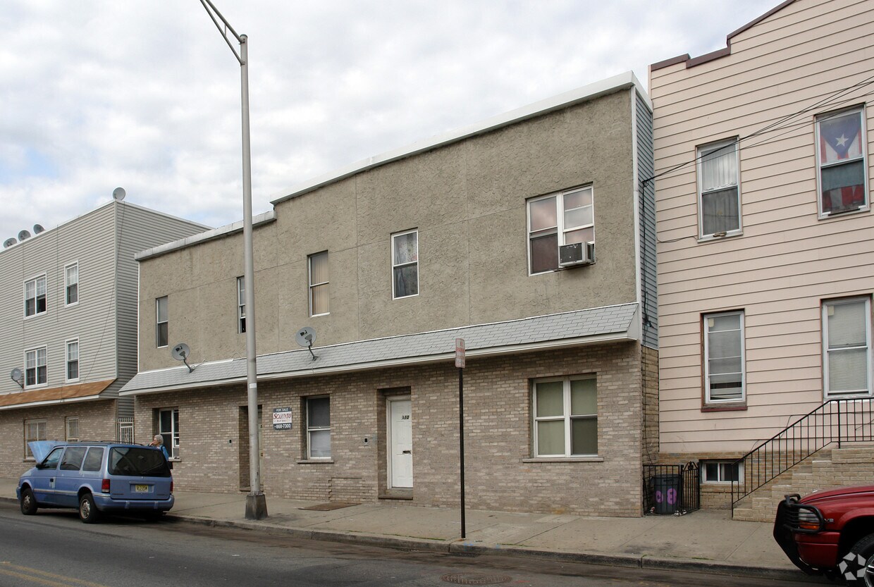 Building Photo - 510-514 Paterson Plank Rd
