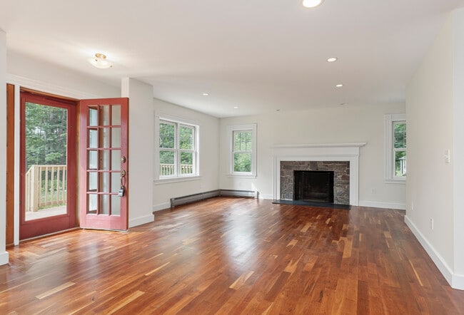 Building Photo - 53 Hannaford Cove Rd