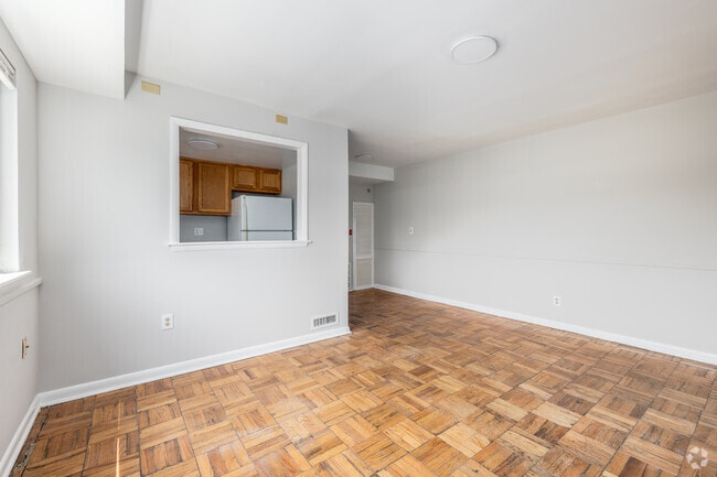 1BR, 1BA - 766SF - Living Room - Willow Apartment Homes