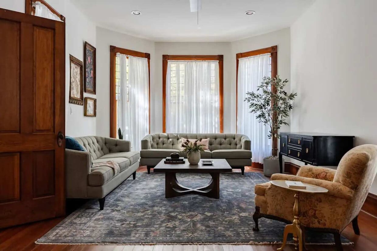 Foto principal - 1116 W 10th St