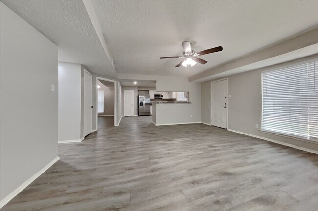 Foto del edificio - 4810 Ingleside Ct