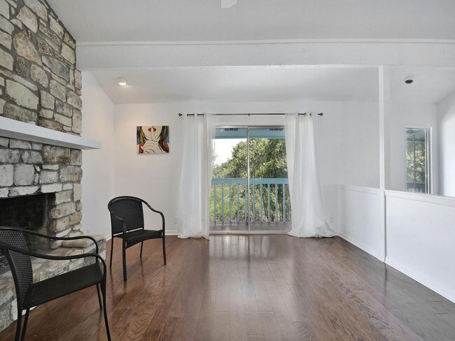 Foto del edificio - 2711 Trail of the Madrones