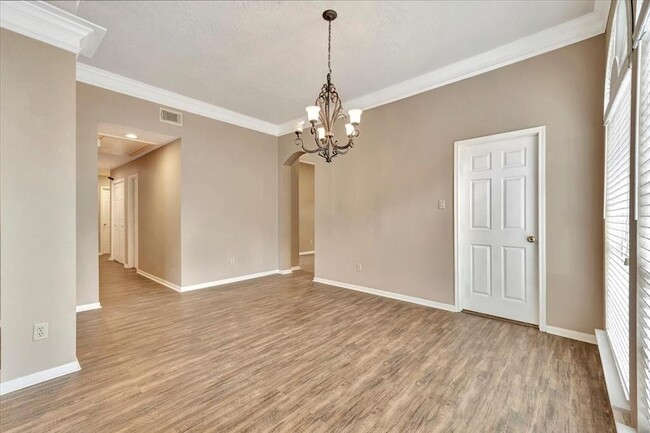 Building Photo - 14319 Redbud Valley Trail