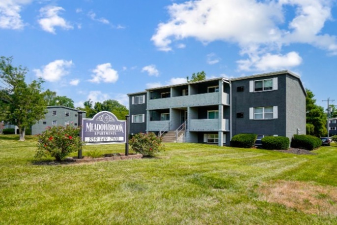 Foto principal - Meadowbrook Apartments