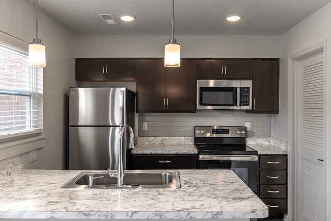 Foto del edificio - North Park Townhomes