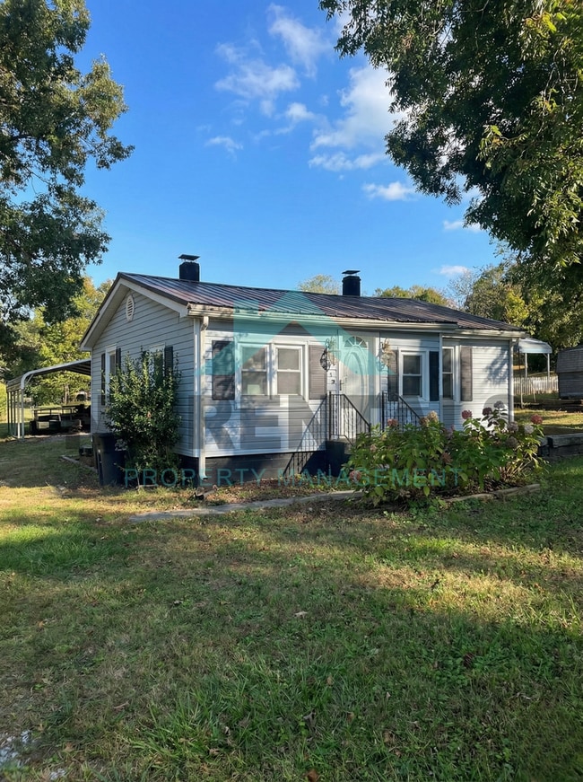 Building Photo - 715 3rd Ave