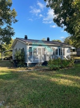 Building Photo - 715 3rd Ave