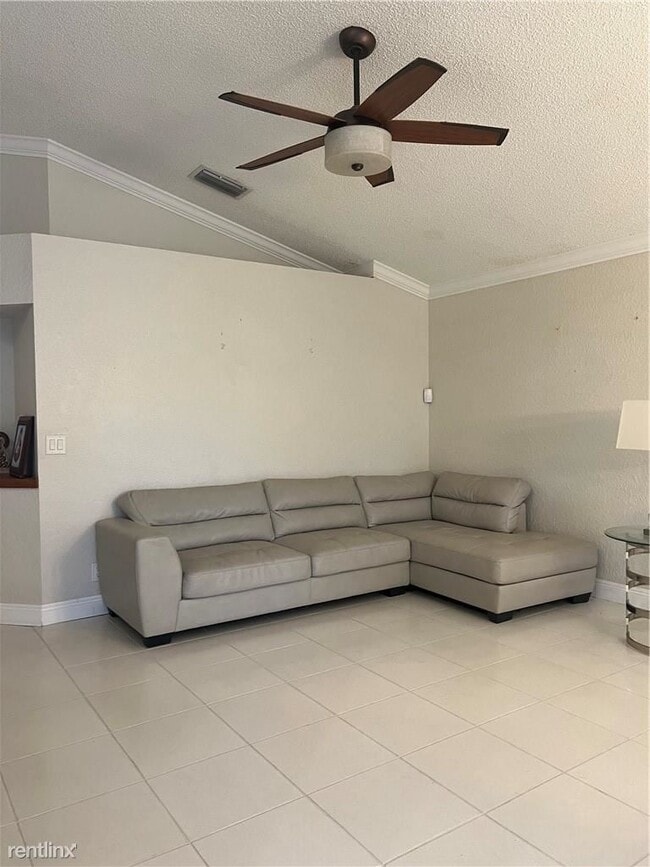 Building Photo - 3 br, 2 bath House - 350 Somerset Way