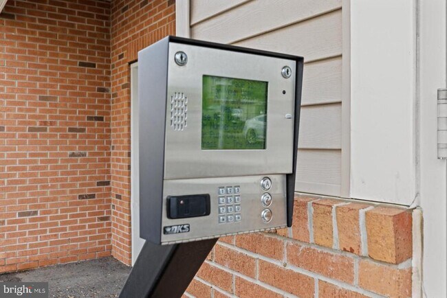 Foto del edificio - 4021 Derby Ct