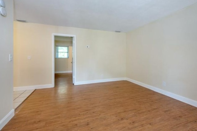 Building Photo - 301 W Ocean Ave