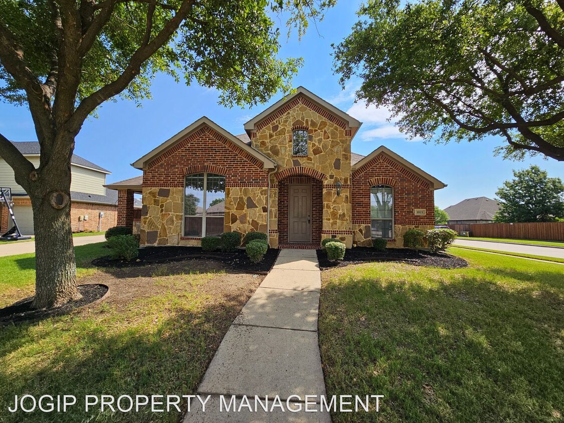 Primary Photo - 4 br, 3.5 bath House - 1021 Ellis Way