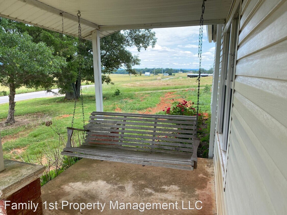 Primary Photo - 3 br, 1 bath House - 388 Wilder Chapel Rd