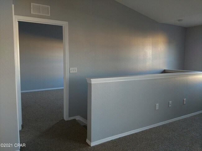 Building Photo - 1605 Cape Cod Dr