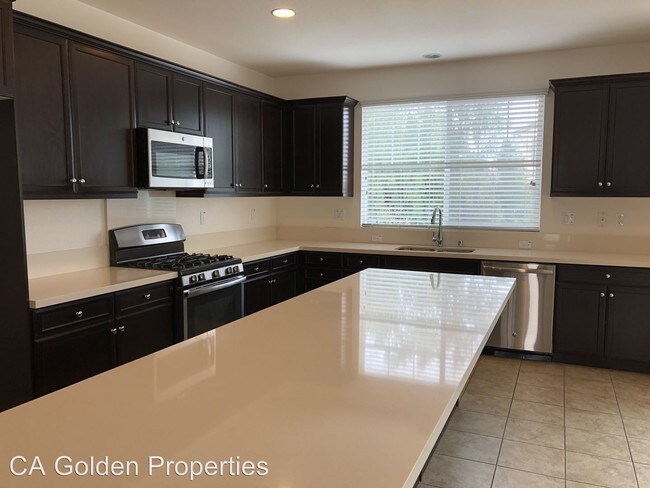Building Photo - 5 br, 3 bath House - 4701 Haig Ct.