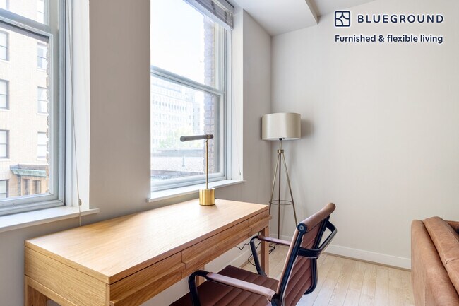 Foto del edificio - 733 15th St NW