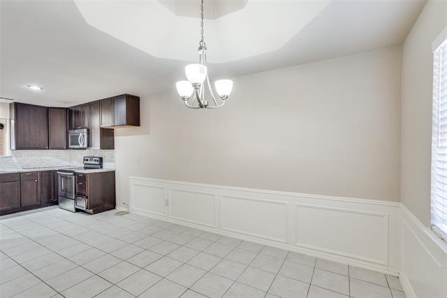 Building Photo - 523 Cedar Elm Ln