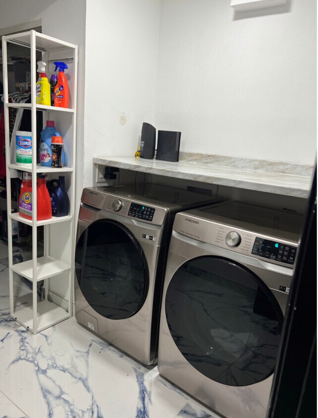 5652 Yolanda Ave Unit 7, Tarzana, CA 91356 Condo for Rent in Tarzana