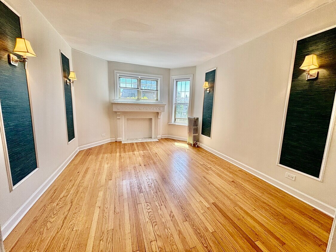 Primary Photo - 1626 W Lunt Ave