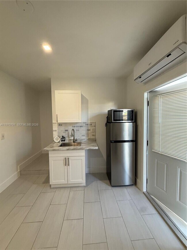 Foto del edificio - 15022 SW 30th St