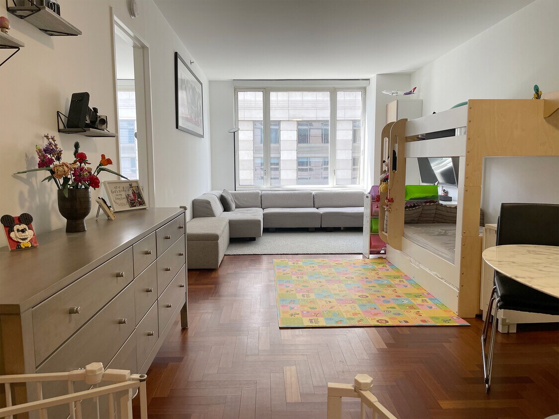 Foto principal - 220 Riverside Blvd
