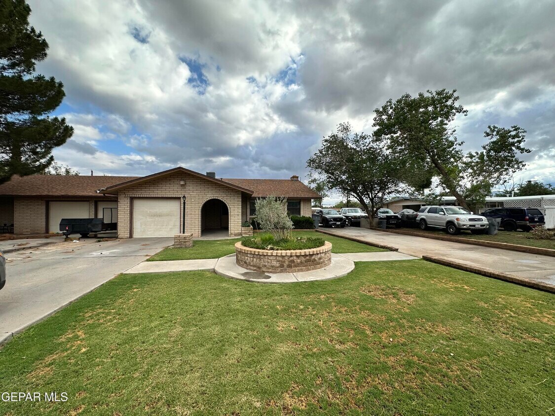 Foto principal - 815 Del Mar Dr