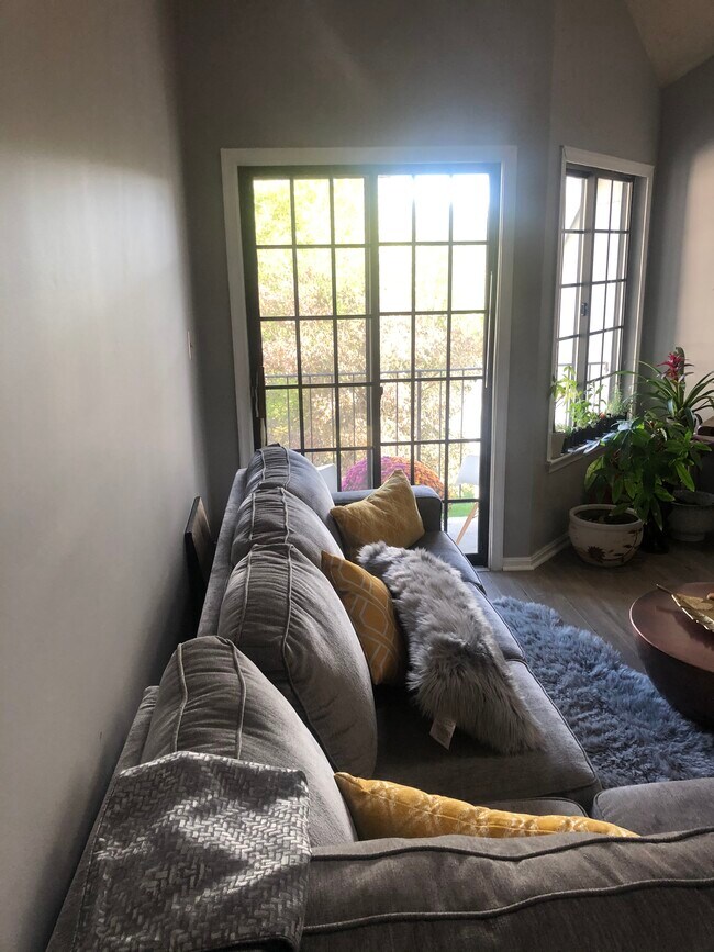 6001 Mersey Oaks Way Unit E, Alexandria, VA 22315 Condo for Rent in