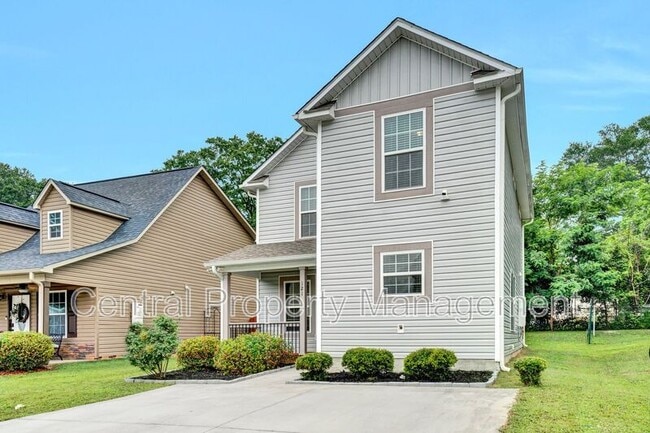 Building Photo - 121 Crown Ct