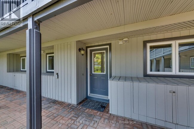 Building Photo - 288 Mariners Way