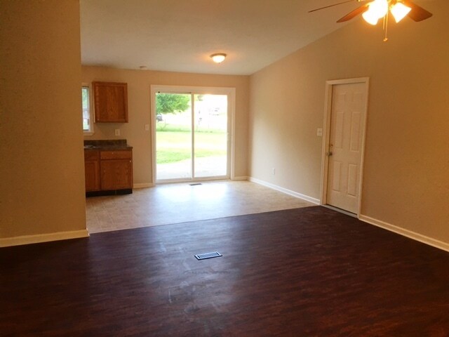 Building Photo - 5933 DOLLAR HIDE SOUTH DRIVE