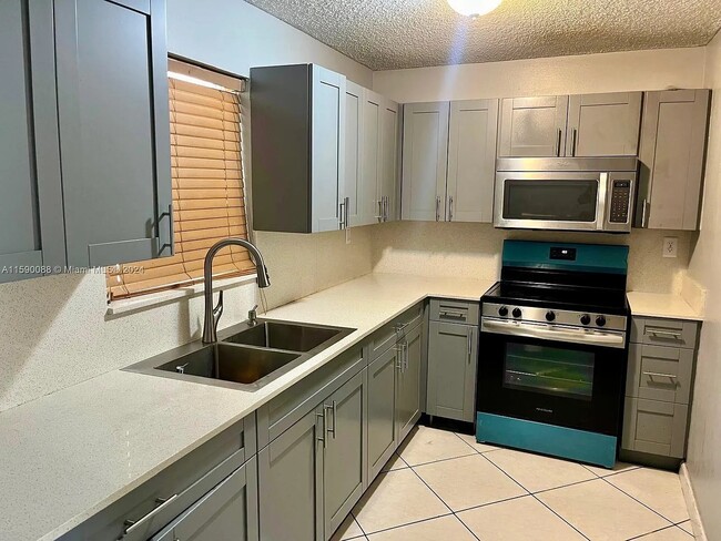 Foto del edificio - 6060 W 21st Ct