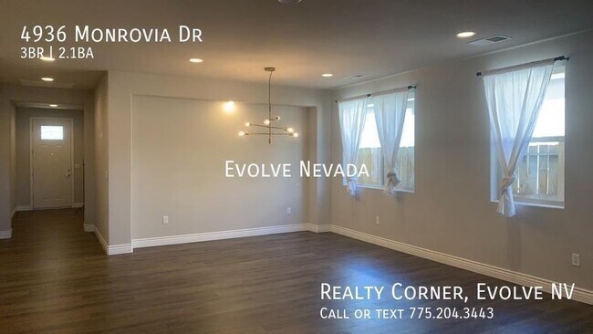 Building Photo - Stunning 3 Bed, 2.5 Bath Home in Spanish S...