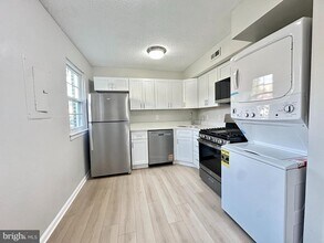Building Photo - 100 Park Blvd