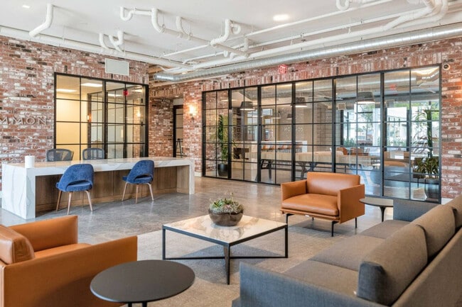 Foto del edificio - 4225 N 32nd Pl